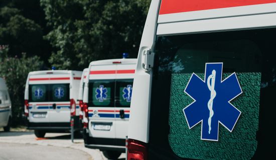 永兴救护车转运病人过路高速收费吗?